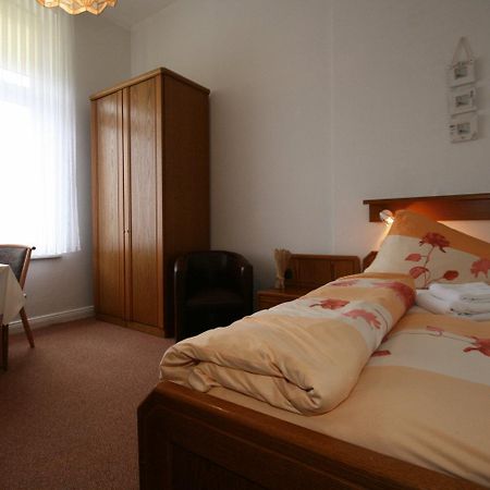 Hotel Rummeni ボルクム エクステリア 写真