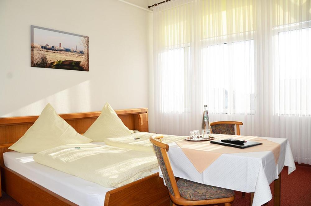 Hotel Rummeni ボルクム エクステリア 写真