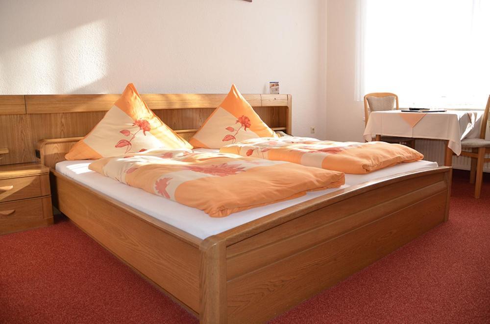 Hotel Rummeni ボルクム エクステリア 写真